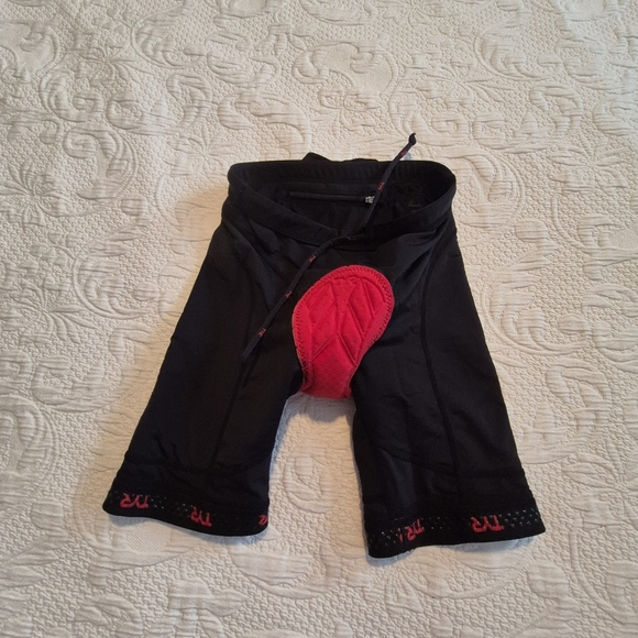 TYR 7" Competitor Series Triathlon Chamois Cycling Short black men's Small - Picture 3 of 5